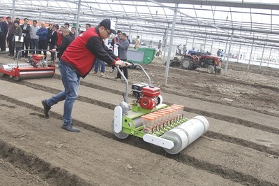 農(nóng)機化技術試驗示范工作經(jīng)驗交流會在甬召開 推動農(nóng)業(yè)機械設備創(chuàng)新發(fā)展